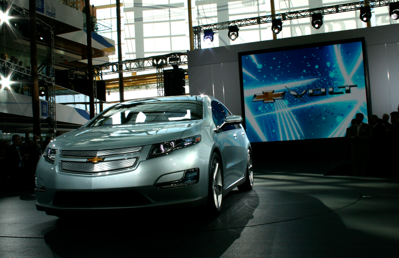 Illustration for article titled GM Requested Paramount Include Chevy Volt In Transformers Sequel "At Last Minute"